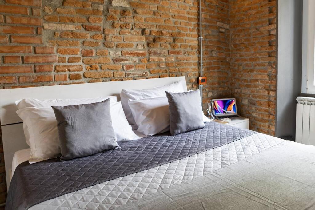 Canonica Brick Apartment Μιλάνο Εξωτερικό φωτογραφία